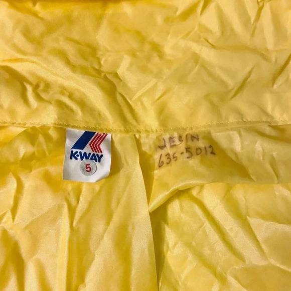 Vintage K Way Yellow Windbreaker Size 5 Packable Raincoat Jacket  Unisex - Picture 5 of 12